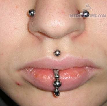 surface-horizontal-austin-bar-and-lip-piercing